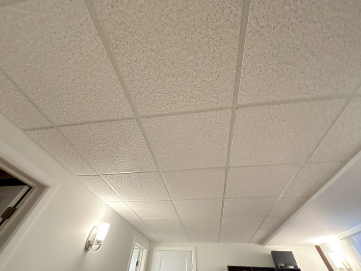 Plafond suspendu à Laval