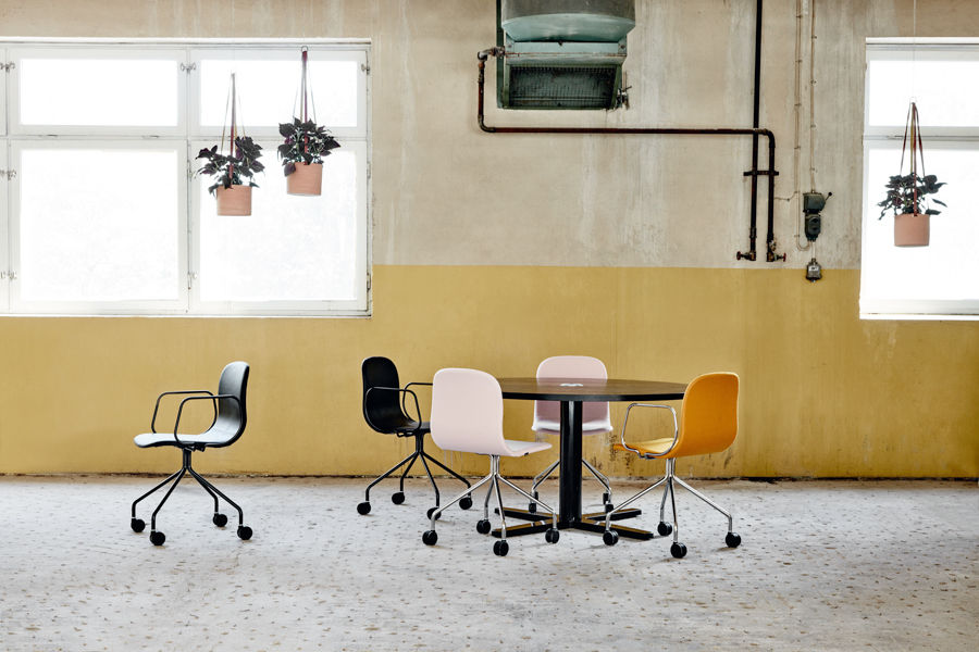 Thumbnail: Neo Lite Meeting - Upholstered