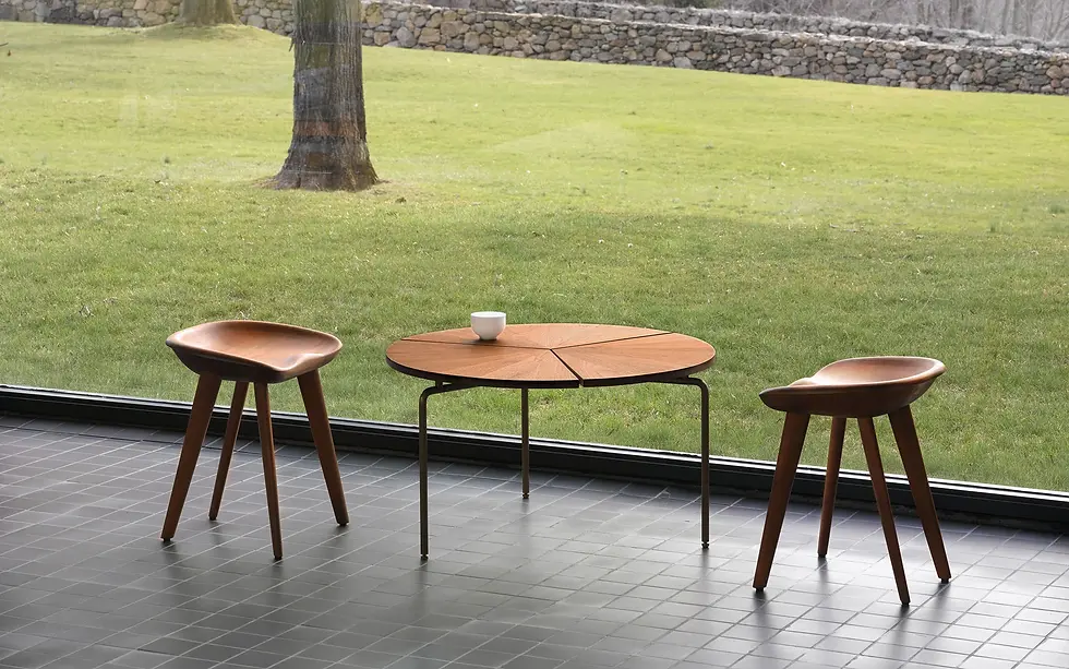 Thumbnail: Circular Coffee Tables