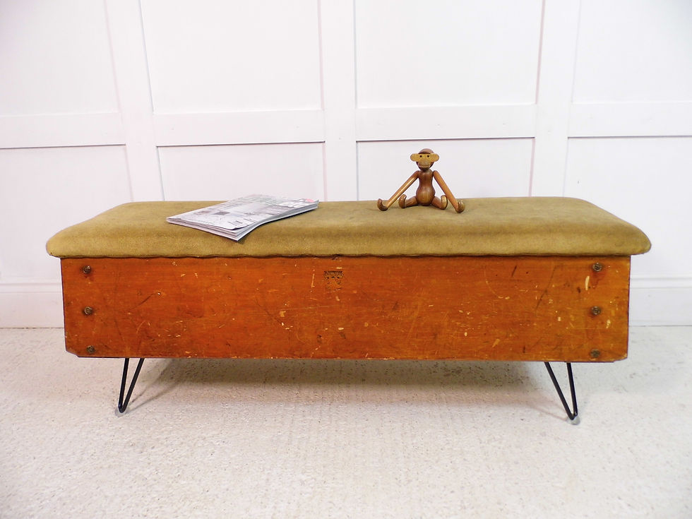 Vintage retro Upcycled Restyled Vaulting pommell horse Bench seat hairpin legs