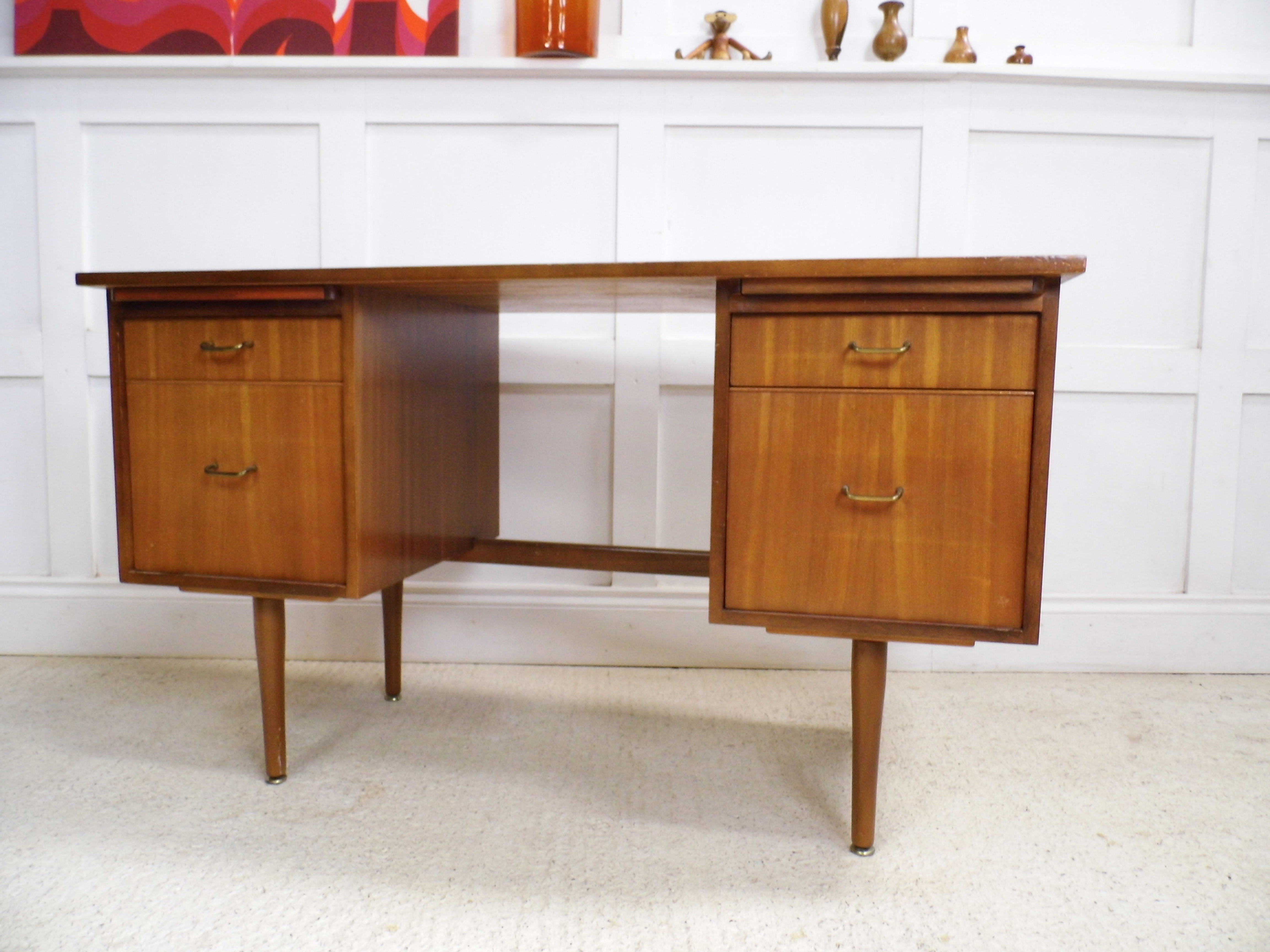 Vintage Retro Midcentury MORRIS OF GLASGOW WALNUT DESK CUMBRAE RANGE 1960s