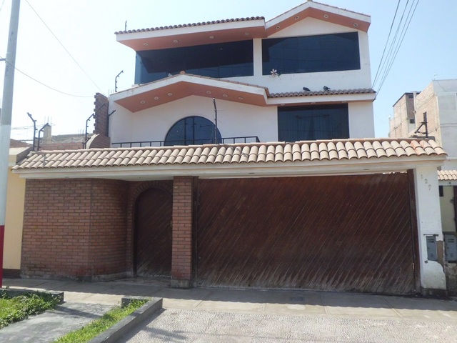 CASA EN ALQUILER