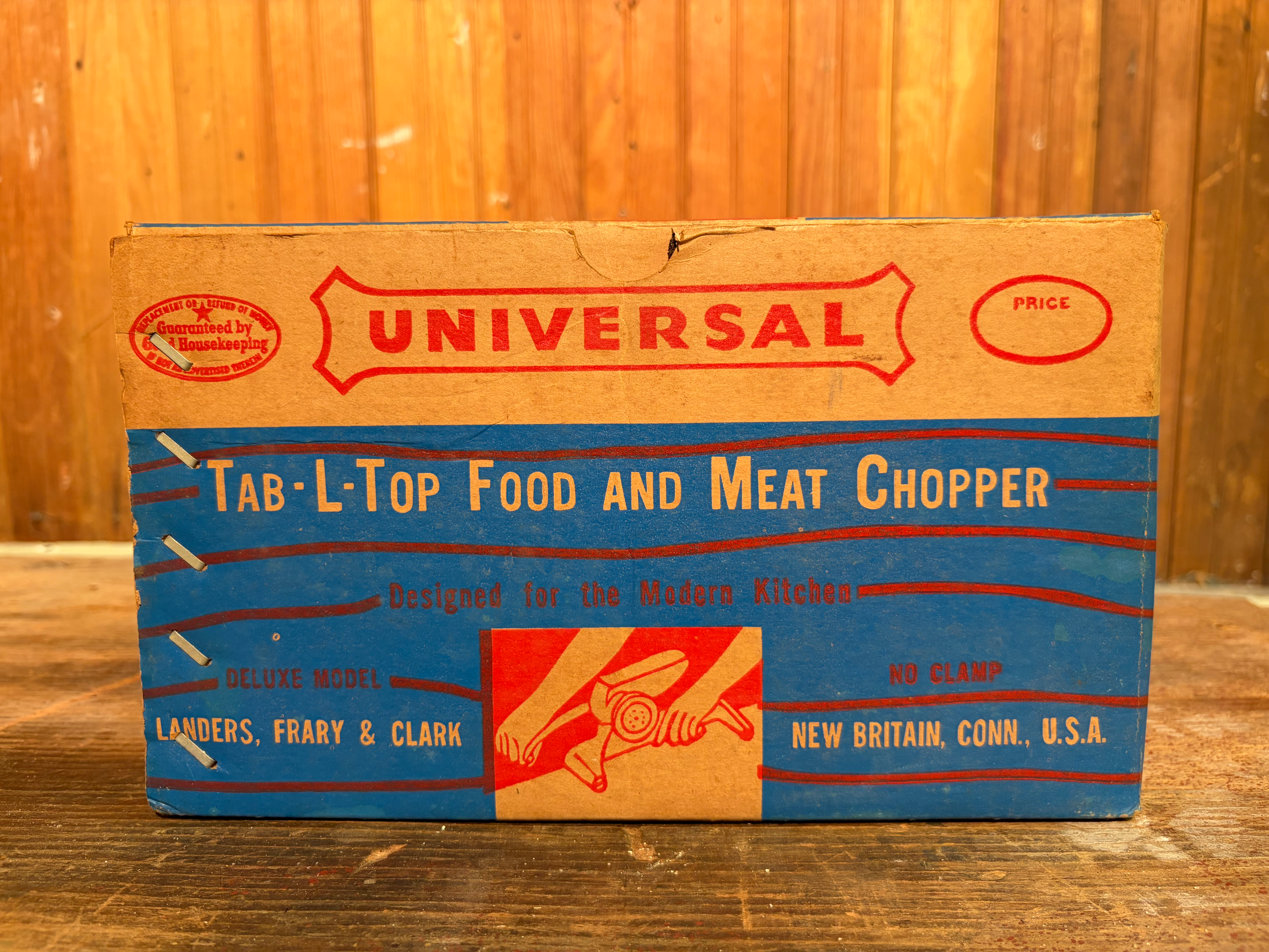 1959 Universal Food and Meat Chopper