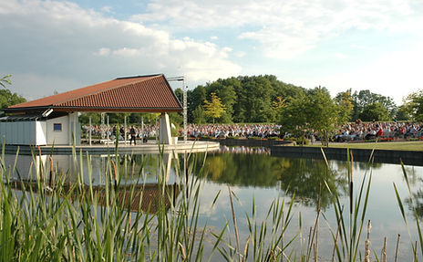 Bad Staffelstein_Kurpark_Seebühne (7).jpg