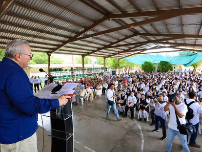 La educación es para formar ciudadanos y ciudadanas de bien: Rocha Moya
