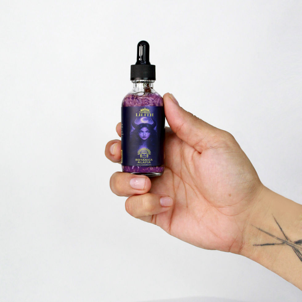 Aceite esotérico Lilith para rituales de seducción, independencia y energía femenina