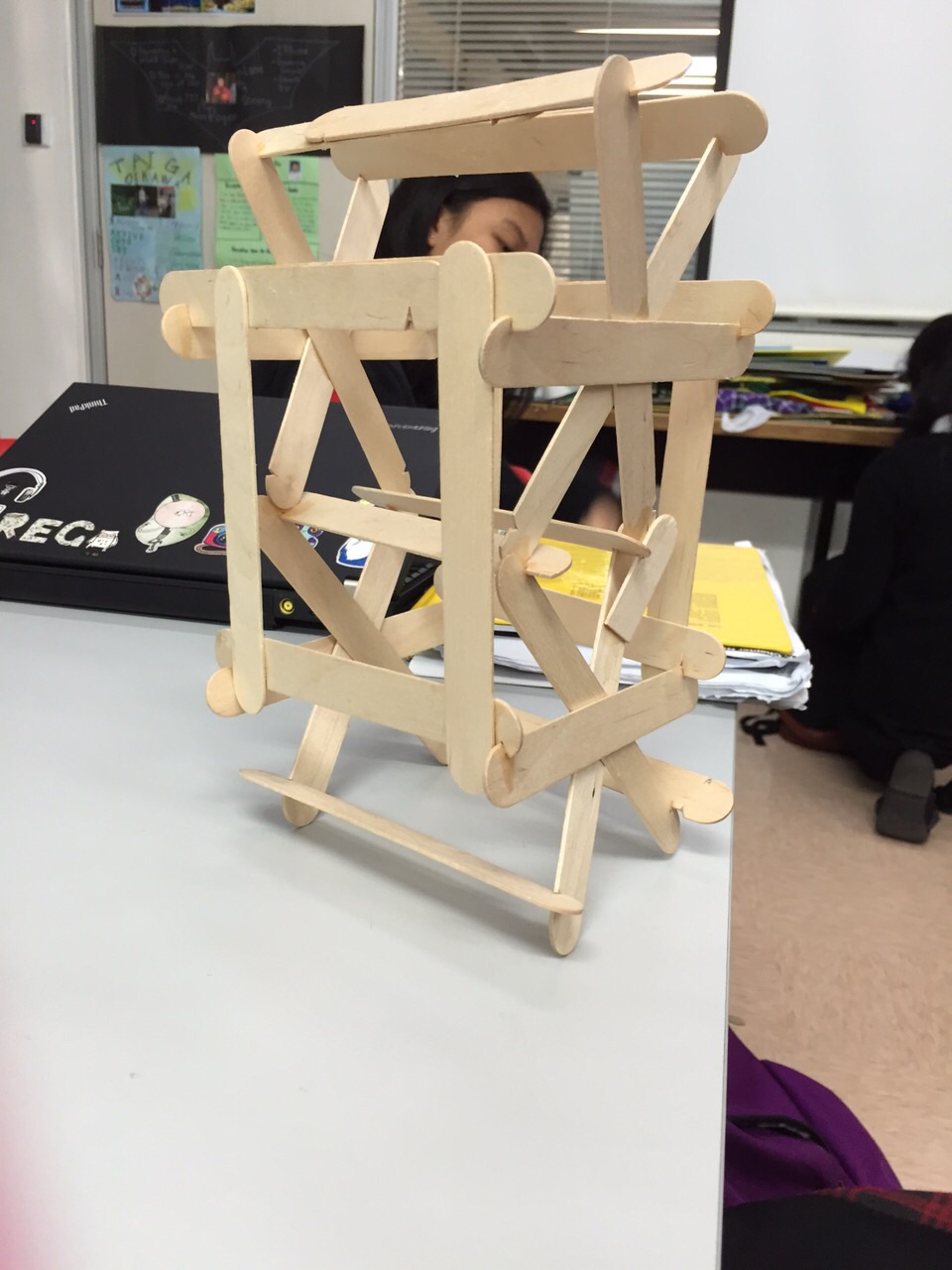 Popsicle Stick Tower Challenge viki