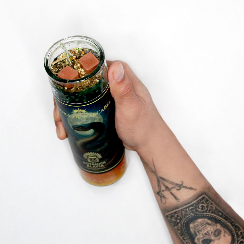 Vela Víbora de Cascabel utilizada en rituales para devolver energías negativas
