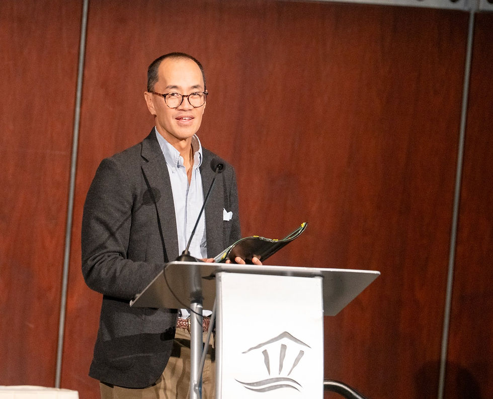 Quang Truong with a few words of thanks from the podium.
