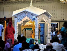 Guru Nanak Dev Prakash Parv: गुरु नानक देव जी का 556वां प्रकाशोत्सव धूमधाम से मनाया