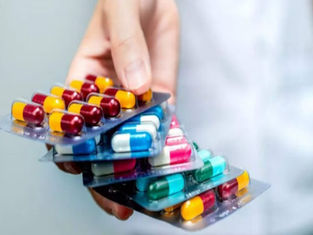 कफ सिरप से बच्चों की मौत मामले में उत्तराखंड सरकार सख्त, ऑनलाइन दवा बिक्री पर बैन