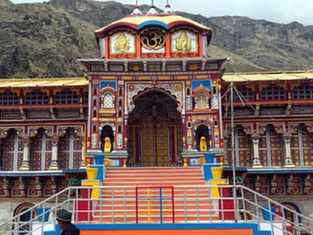 Chardham Yatra 2025: बसंत पंचमी पर बद्रीनाथ धाम के कपाट खुलने की तिथि का ऐलान, इस दिन से शुरू