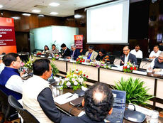 "पर्यावरण संघवाद" की भावना के तहत मिले उचित मुआवजा, 16वें वित्त आयोग की बैठक सीएम धामी की मांगे