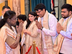 पर्यावरण प्रहरी सूरज नेगी को राष्ट्रपति भवन में मिला राष्ट्रीय सम्मान, राष्ट्रपति और प्रधानमंत्री ने सराहा