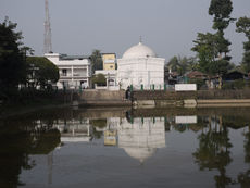 बंद कपाट में कौन चढ़ाता है शिवलिंग को जल और पुष्प, जानें इस मंदिर का अनसुलझा रहस्य, जानिए