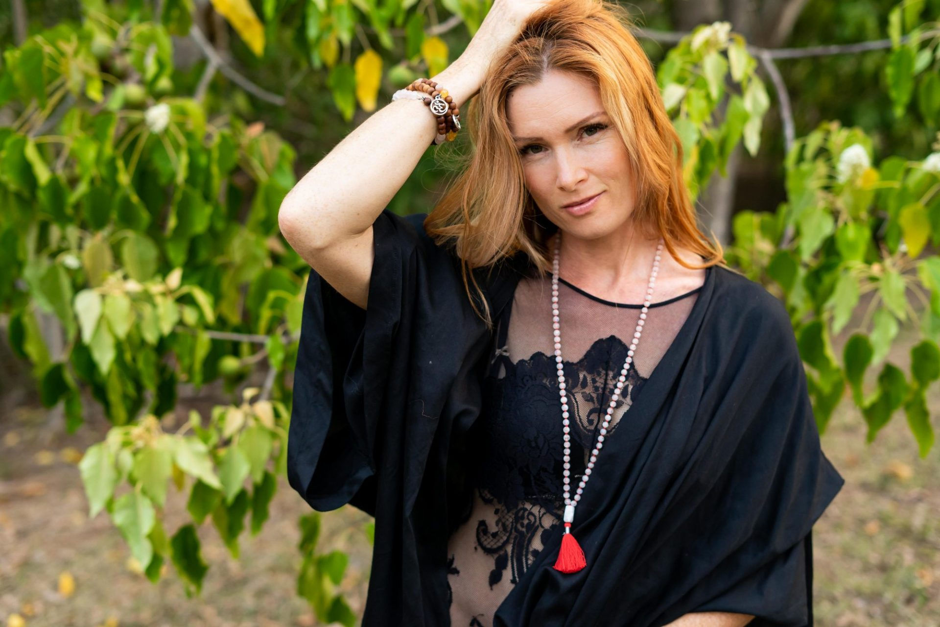 Divine Enchantress/Maga