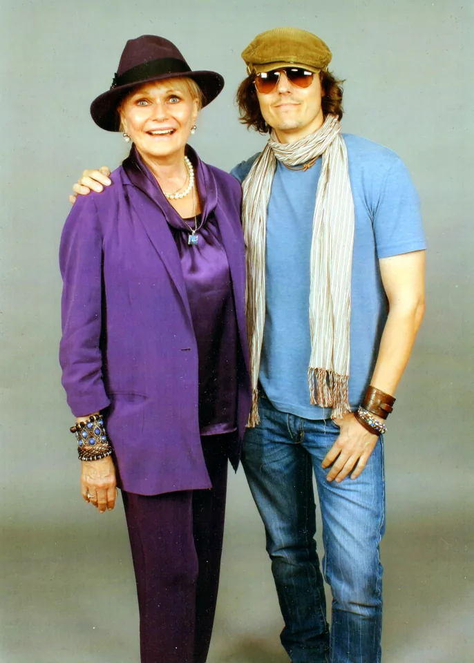 Valerie Perrine et Stacey Souther