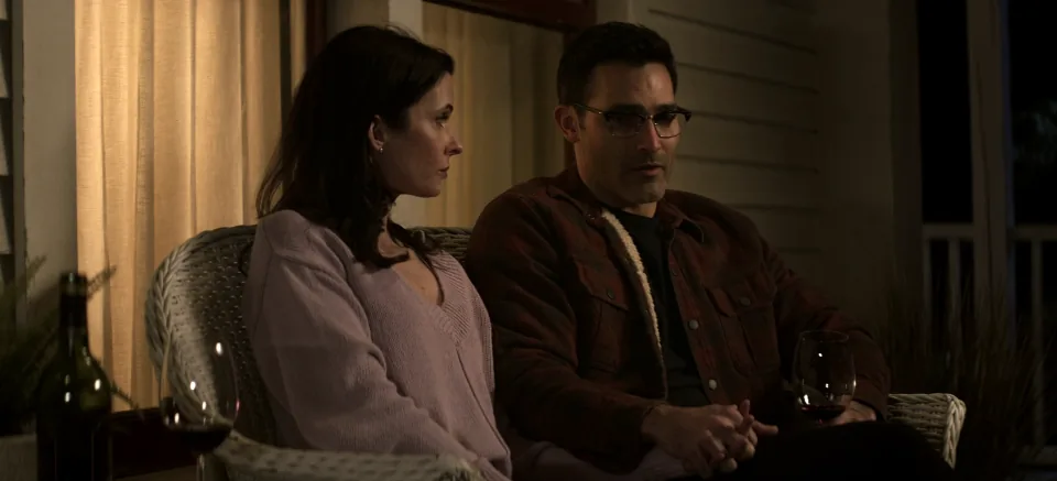 Clark en discussion avec Lois