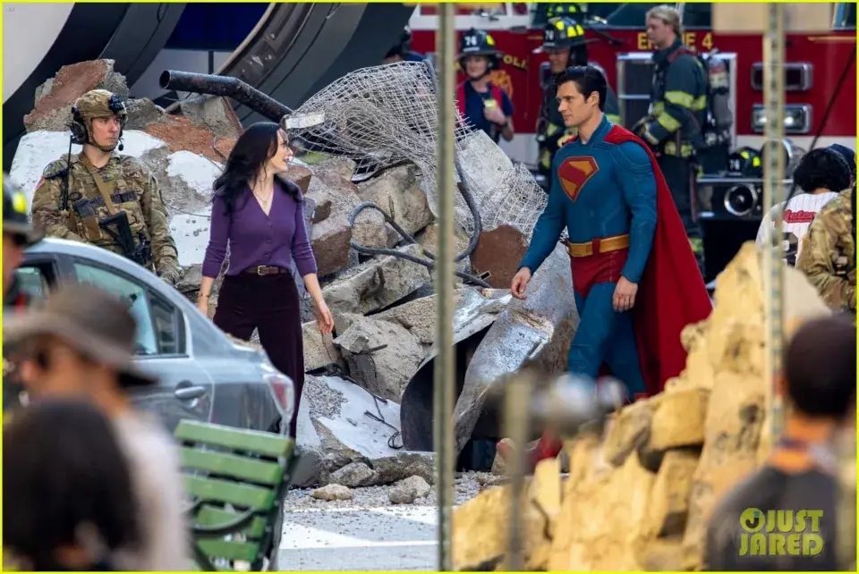 Rachel Brosnahan/Lois Lane avec David Corenswet/Superman