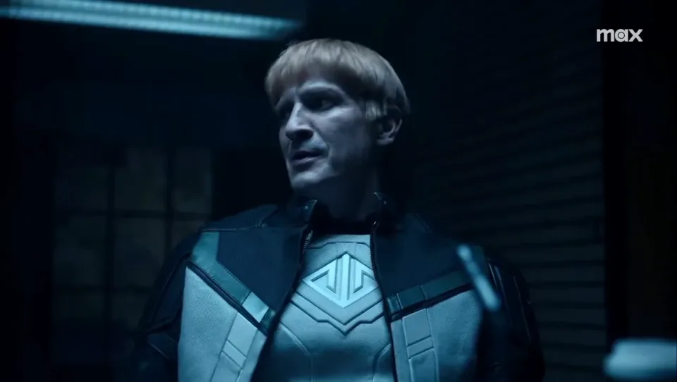 Guy Gardner (Nathan Fillion)