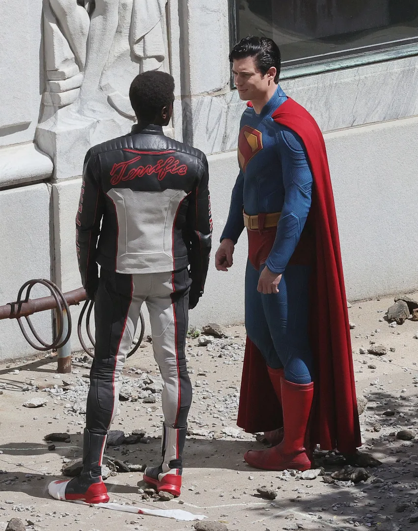 David Corenswet/Superman avec Edi Gathegi/Mister Terrific