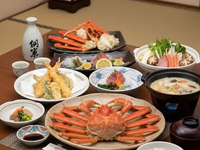 特産物を使った夕食の画像