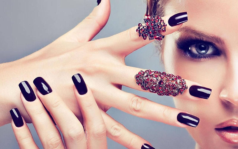 black-square-shaped-nails-g3w5xv35x918mgrt.jpg