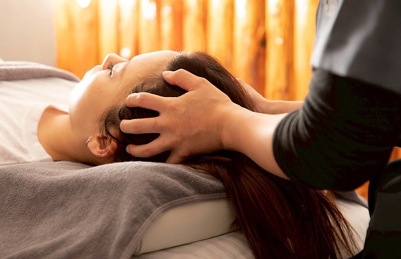 ドライヘッドスパの施術