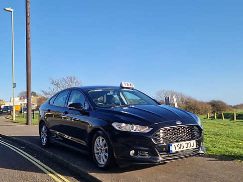 TutumTravel Vehicle Black Ford Mondeo