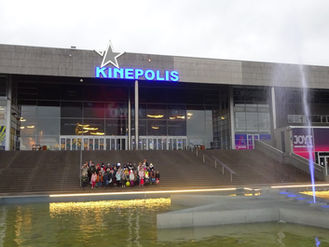 Saint Nicolas et son cadeau.