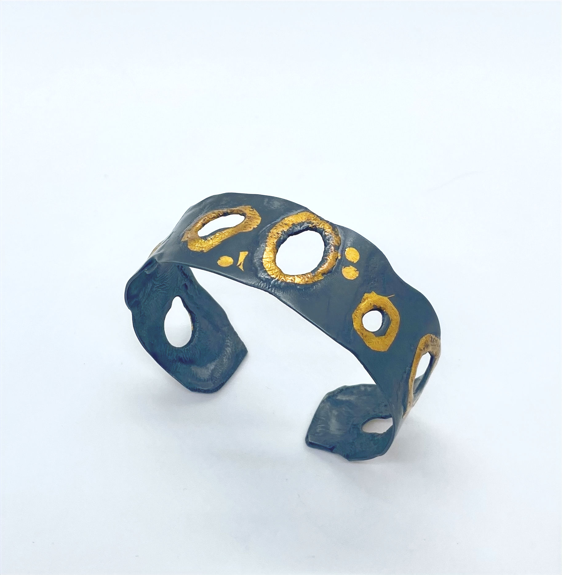 Bracelet - cuff