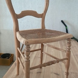 Chaise ancienne aérogommée