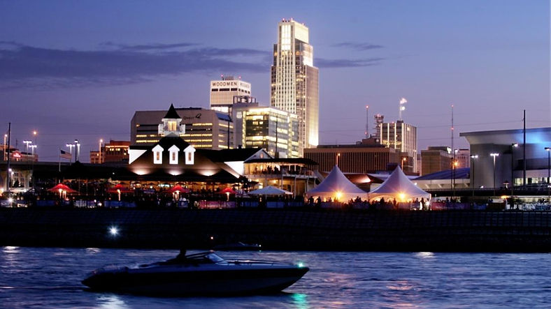 Omaha_Skyline_from_Rivercompressed.jpg