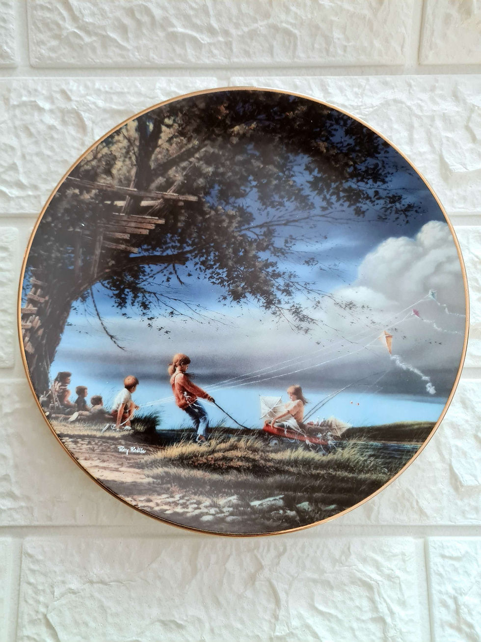 צלחת נוי ממוספרת- קדחת האביב (מחיר כולל מתלה. אפשרי גם ללא)