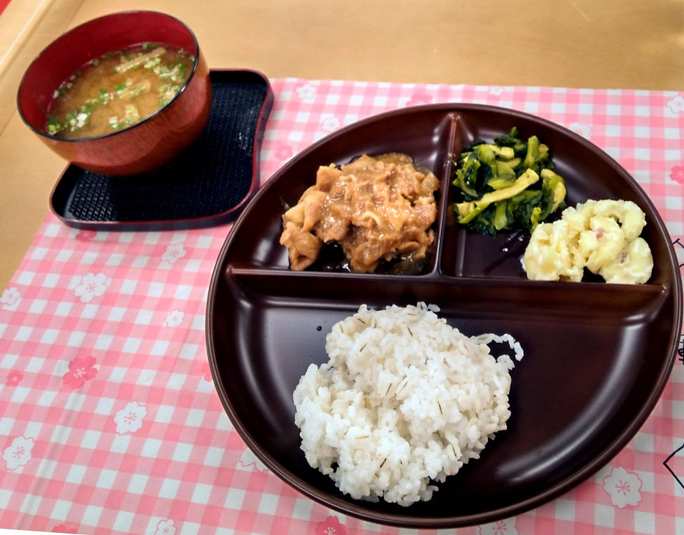 ごはん 味噌汁付