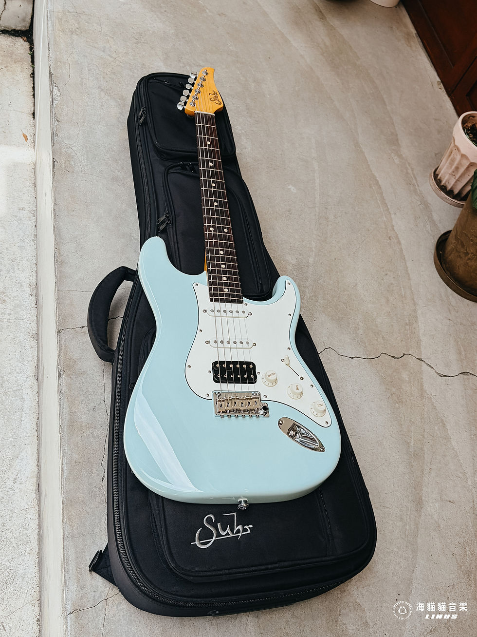 縮圖：《台灣最便宜》Suhr Classic S HSS Sonic Blue