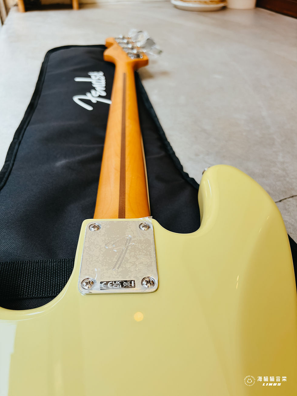 縮圖：《超便宜》Fender Player II Jazz Bass Hialeah Yellow