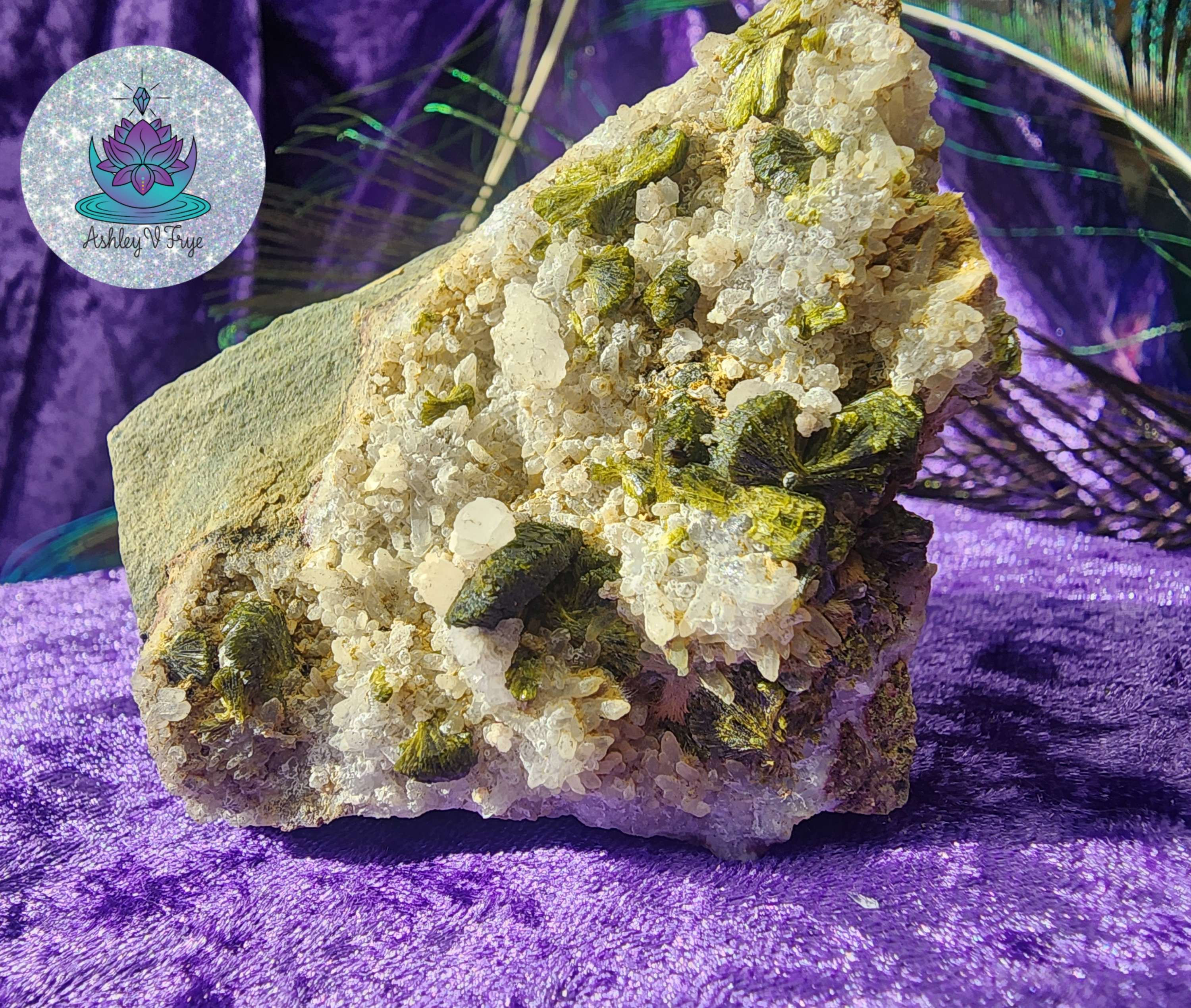 Epidote in quartz
