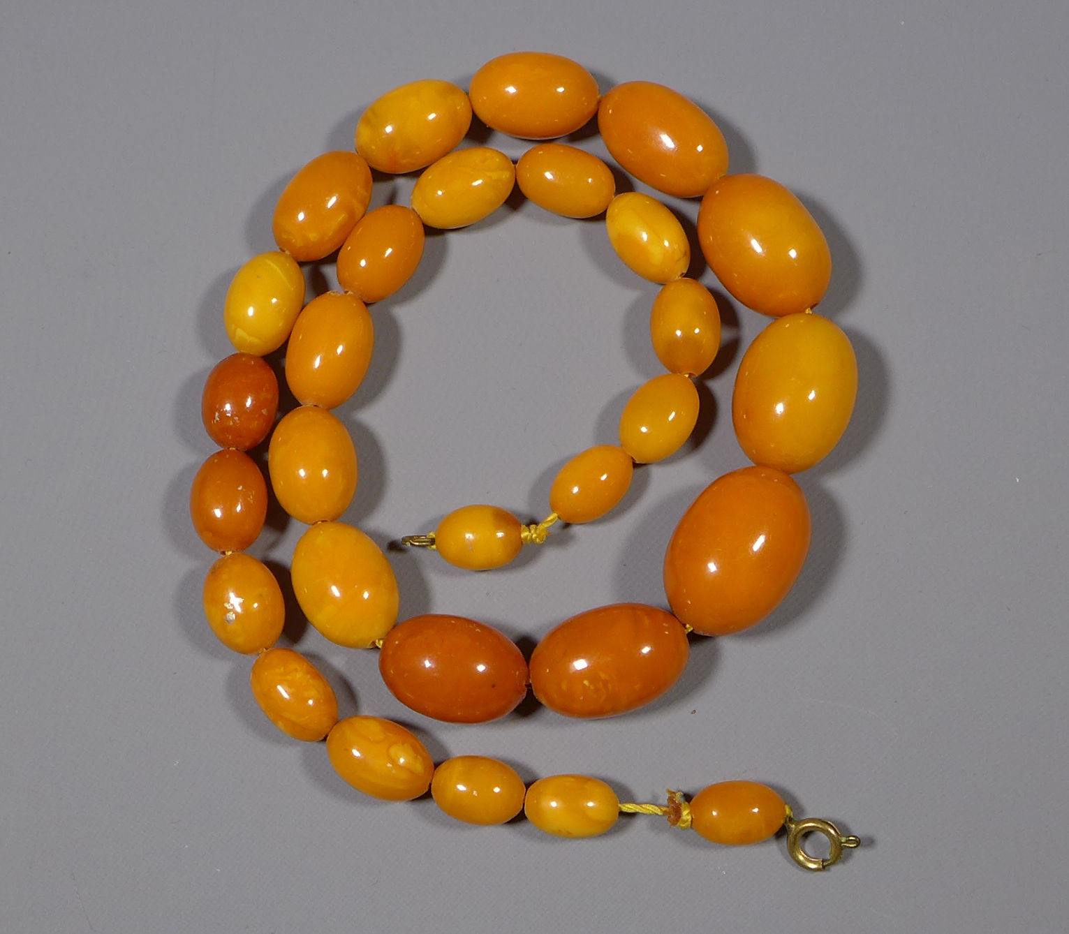Antique String of Baltic Egg Yolk Amber Beads Necklace 41 grams