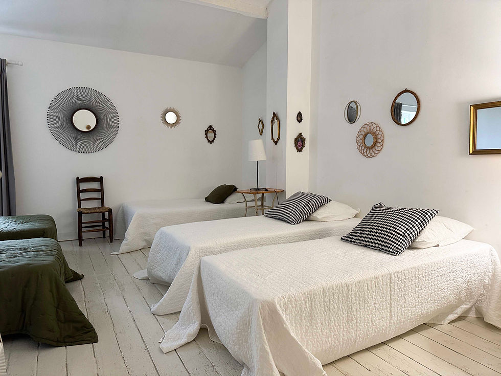 CHAMBRE 5 dortoir