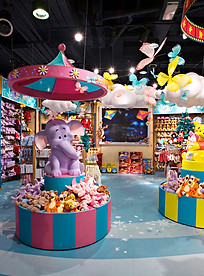 DISNEY STORE BABY SHOP 2.jpg