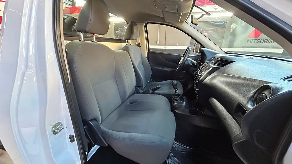 Miniatura: NISSAN   NP300   CHASIS TM AC   BLANCO   2023   MANUAL