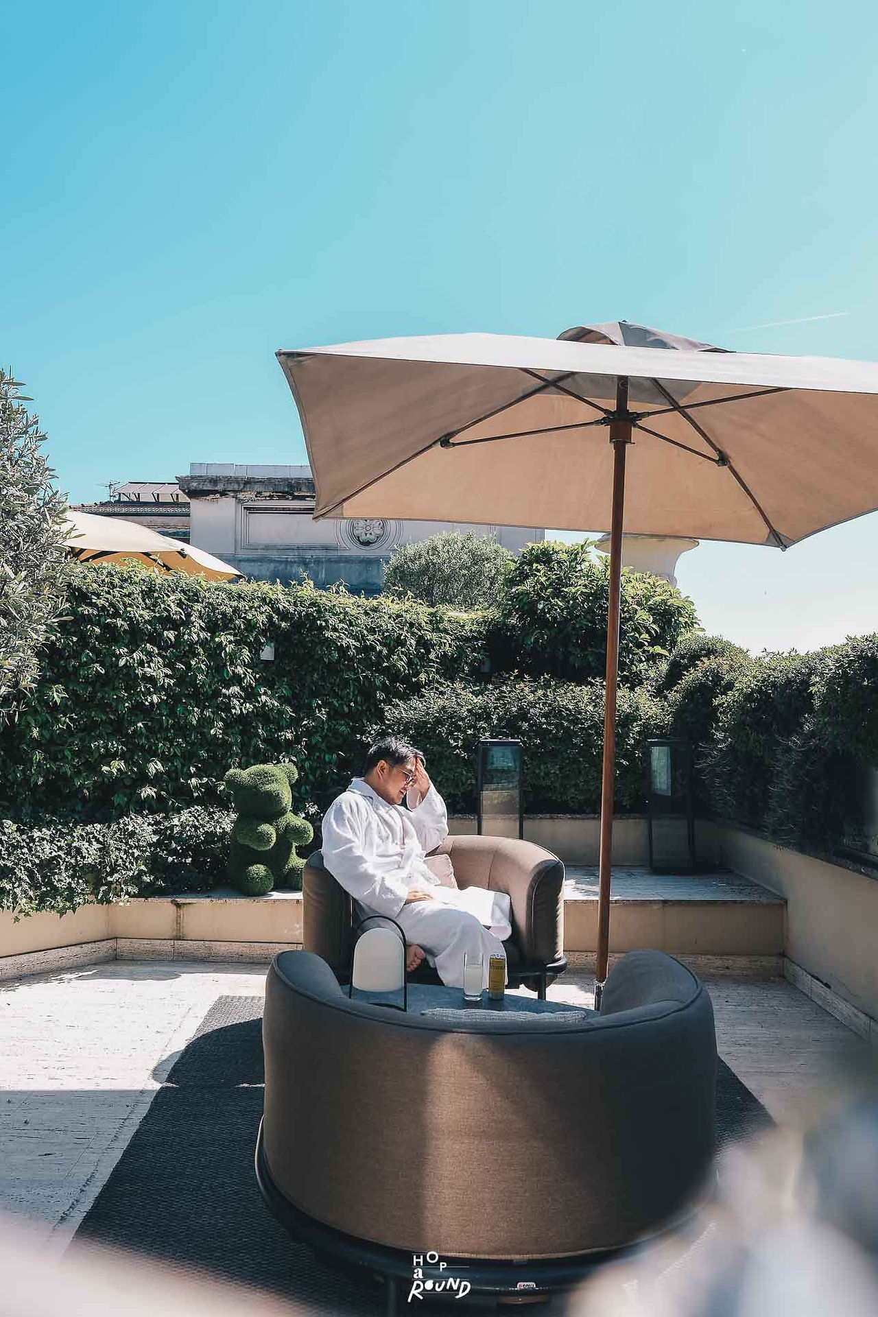 รีวิวห้องพักโรงแรม Park Hyatt Milano การตกแต่งห้องสวีทด้วยหิน Travertine สไตล์ Quiet Luxury รีวิวโรงแรมที่พักสวยในมิลานที่เน้นความประณีตและสงบเงียบ เที่ยวมิลาน ทริปมิลาน แพลนเที่ยวมิลาน milan luxury hotel world of hyatt park hyatt milan