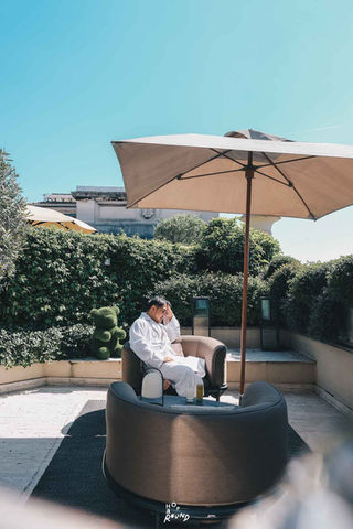 รีวิวห้องพักโรงแรม Park Hyatt Milano การตกแต่งห้องสวีทด้วยหิน Travertine สไตล์ Quiet Luxury รีวิวโรงแรมที่พักสวยในมิลานที่เน้นความประณีตและสงบเงียบ เที่ยวมิลาน ทริปมิลาน แพลนเที่ยวมิลาน milan luxury hotel world of hyatt park hyatt milan