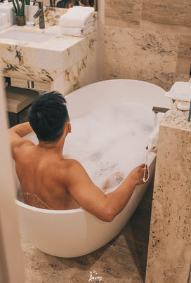 รีวิวห้องพักโรงแรม Park Hyatt Milano การตกแต่งห้องสวีทด้วยหิน Travertine สไตล์ Quiet Luxury รีวิวโรงแรมที่พักสวยในมิลานที่เน้นความประณีตและสงบเงียบ เที่ยวมิลาน ทริปมิลาน แพลนเที่ยวมิลาน milan luxury hotel world of hyatt park hyatt milan