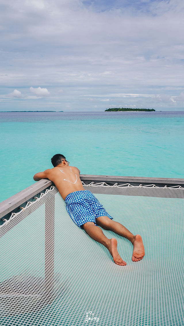 The Standard Huruvalhi Maldives เดอะ สแตนดาร์ด ฮูรุวาลี มัลดีฟส์ รีวิวโรงแรมในมัลดีฟส์ ทริปนี้ #hoparound.co ชวนเพื่อนๆแพ็คกระเป๋า บินลัดฟ้า ข้ามวงแหวนปะการังสู่ The Standard Huruvalhi Maldives สวรรค์สีฟ้าครามที่รูปภาพสามารถถ่ายทอดได้เพียงแค่เศษเสี้ยวความงามเหมือนฝันของสถานที่จริงเท่านั้นครับ รีสอร์ทน่าพักในมัลดีฟส์ ค่าเครื่องบินไปมัลดีฟส์ มัลดีฟส์ครั้งแรก วีซ่า มัลดีฟส์ Maldives Review รีวิวมัลดีฟส์ Seaplane Maldives รีวิวซีเพลนมัลดีฟส์ นั่ง Sea plane ครั้งแรก ประสบการณ์มัลดีฟส์