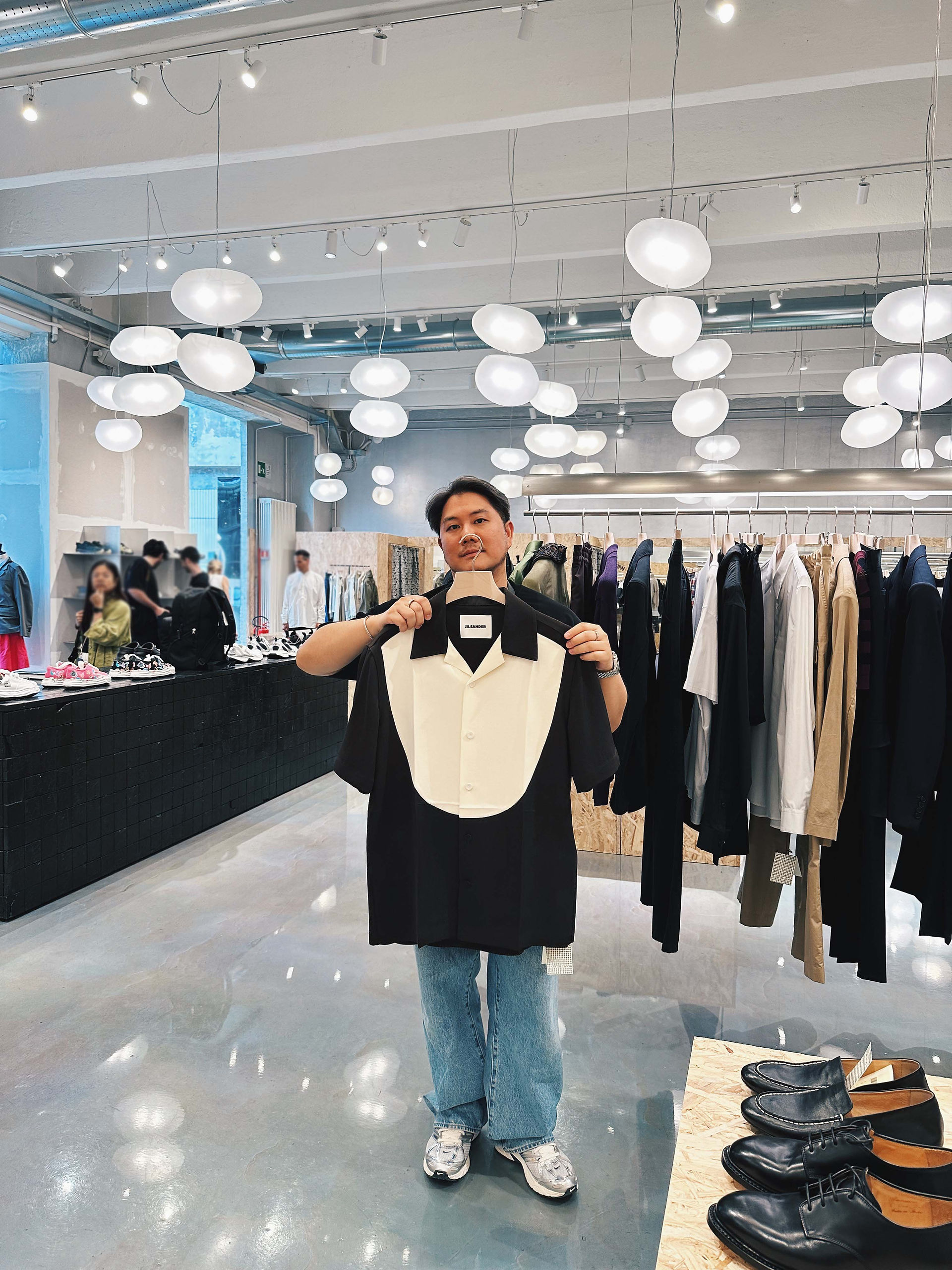 10 Corso Como แพลนเที่ยวมิลาน อิตาลี รวมที่เที่ยว มิลาน Milan Italy อัพเดทล่าสุด Milan Calling Must Visit in Milan เที่ยว มิลาน เมืองหลวงแห่งดีไซน์ที่เต็มไปด้วยแรงบันดาลใจ ย่านโลคอลมิลาน เที่ยวมิลานด้วยตัวเอง แนะนำมิลาน ร้านอาหารมิลาน ร้านคาเฟ่มิลาน ช้อปปิ้ง มิลาน Milan Shopping