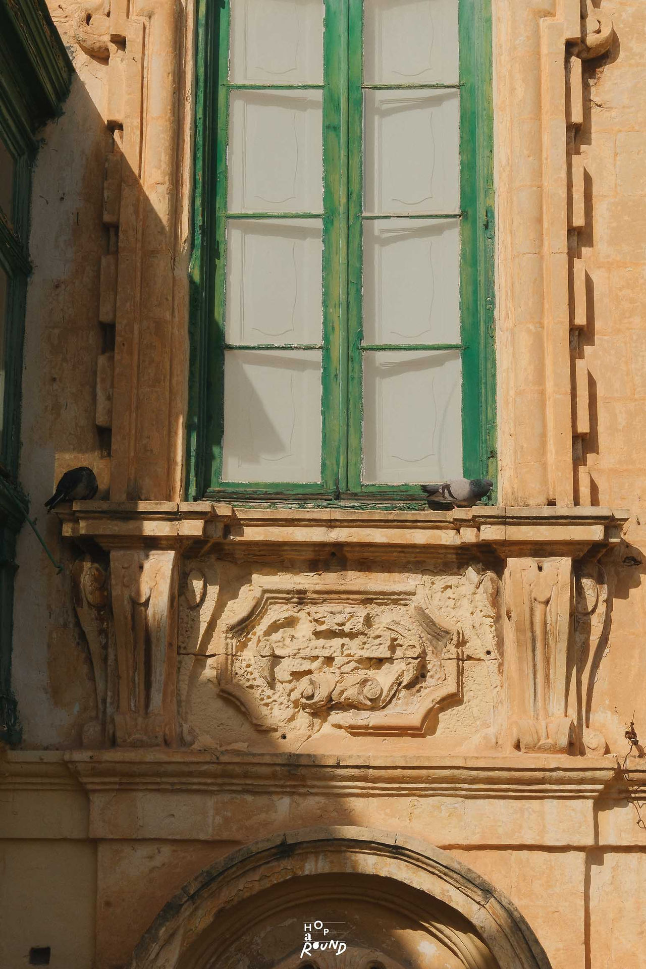 Mdina รีวิว Malta เที่ยวมอลต้าด้วยตัวเอง Malta Itinerary งบ ที่เที่ยวมอลต้า รีวิว Malta เที่ยวมอลต้า ประเทศลับมรดกโลก UNESCO แพลนเที่ยวมอลต้า 3 วัน 2 คืน แจกแพลนเที่ยวมอลต้า (Malta) เมืองมรดกโลกกลางทะเลเมดิเตอร์เรเนียน เดินทางง่าย สะดวก ค่าครองชีพไม่แพง พูดภาษาอังกฤษ เตรียมตัวไป Hop ที่ "มอลต้า" เกาะมรดกโลกที่อดีตและอนาคตบรรจบกันอย่างลงตัว! แจกแพลนเที่ยว 3 วัน 2 คืน พาสำรวจสถาปัตยกรรมยุคกลางอายุเกือบ 5,000 ปีที่ผสานงานดีไซน์ร่วมสมัย พร้อมแชร์ทริคเที่ยวฉบับ Smart Luxury ให้คุณเสพงานศิลป์ จิบกาแฟ และดินเนอร์หรูได้แบบคุ้มค่าที่สุด รีวิวมอลต้า review malta Valletta