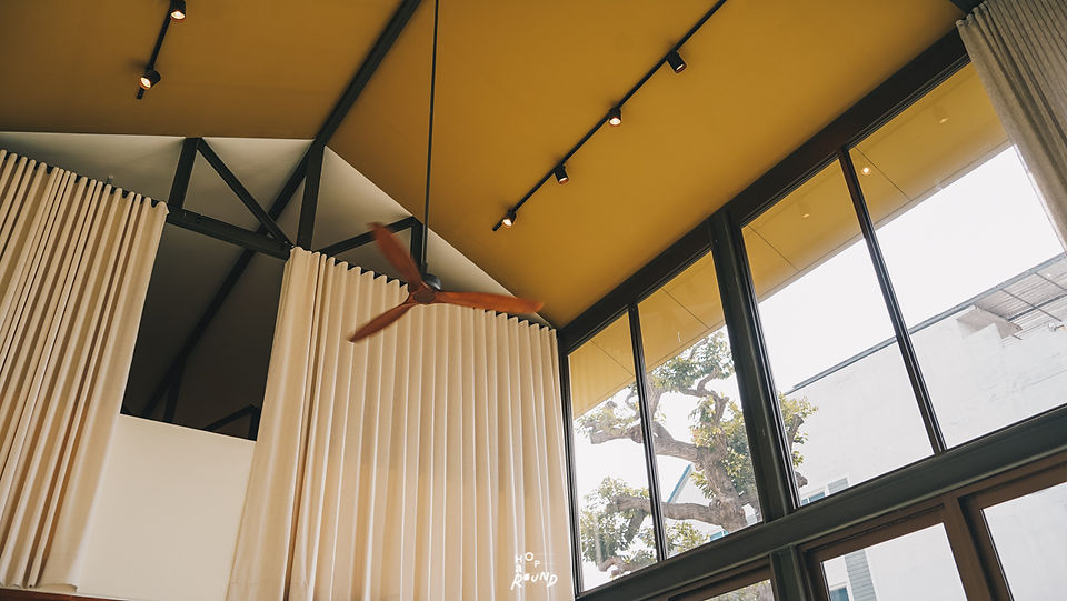 AYATANA cafe Sense of space อายตนะคาเฟ่ คาเฟ่เปิดใหม่ ชลบุรี รีวิวร้าน Ayatana cafe Chonburi Cafe Coffee Cake New Cafe in Chonburi รีวิวคาเฟ่ ที่จอดรถร้าน Ayatana cafe คาเฟ่บางแสน คาเฟ่ชลบุรี กาแฟ ขนม คาเฟ่สวย คาเฟ่ปัง คาเฟ่น่าไป รวมคาเฟ่ชลบุรี รวมคาเฟ่บางแสน รวมคาเฟ่อ่างศิลา interior design cafe