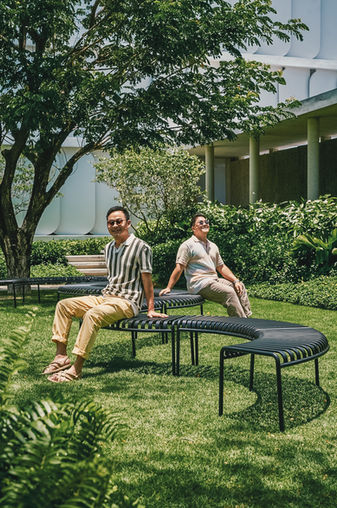 จองห้องพัก The Standard Hua Hin เดอะ สแตนดาร์ด หัวหิน โรงแรมหรูในหัวหิน ไฮแอท จองห้องพัก ราคาพิเศษ The Standard Hua Hin รีวิว เดอะ สแตนดาร์ด หัวหิน Beachfront views, lush gardens, and Michelin recognition. Summer in Hua Hin starts here. Enjoy summer by the sea with perks at one of world’s best hotels by Travel + Leisure Escape to The Standard Hua Hin, a chic beachfront resort with private villas, big rooms, a lush pool, spa, café, restaurants, nightlife and so much more.